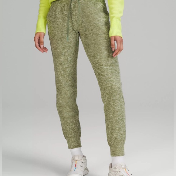 Ready to Rulu Joggers - Picture 1 of 6